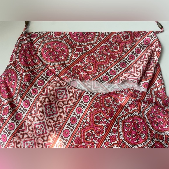 FREE PEOPLE PINK PRINTED SILKY SCARF TOP SIZE MEDIUM - Picture 6 of 8